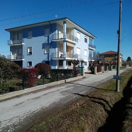 Per 4 Persone Con Due Da Letto E Cucina Apartment