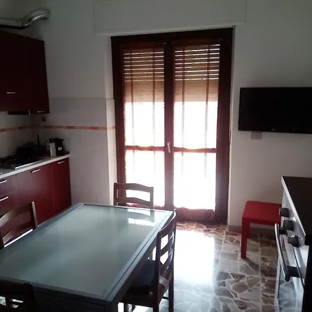 Per 4 Persone Con Due Da Letto E Cucina Apartment Carru