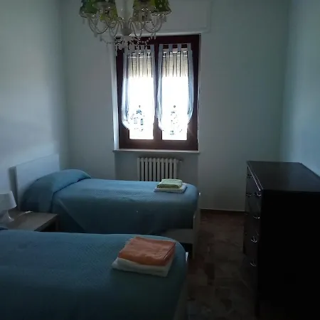 Per 4 Persone Con Due Da Letto E Cucina *