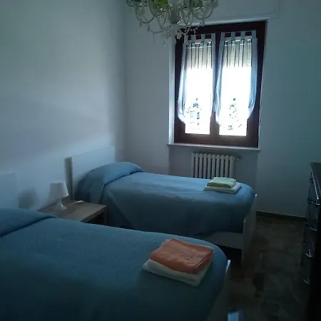 Apartment Per 4 Persone Con Due Da Letto E Cucina Carrù