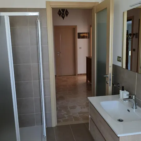 Apartment Per 4 Persone Con Due Da Letto E Cucina Carrù