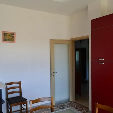 Apartment Per 4 Persone Con Due Da Letto E Cucina *