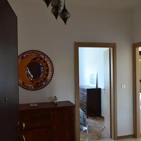 Per 4 Persone Con Due Da Letto E Cucina * Carrù