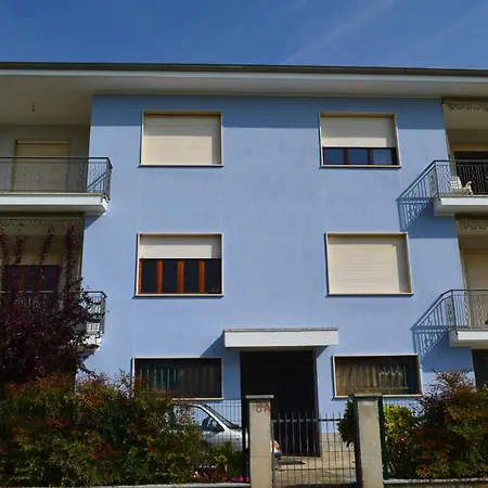 Per 4 Persone Con Due Da Letto E Cucina Apartment Carrù
