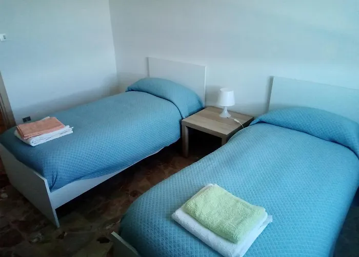 Per 4 Persone Con Due Da Letto E Cucina Апартаменты Carru
